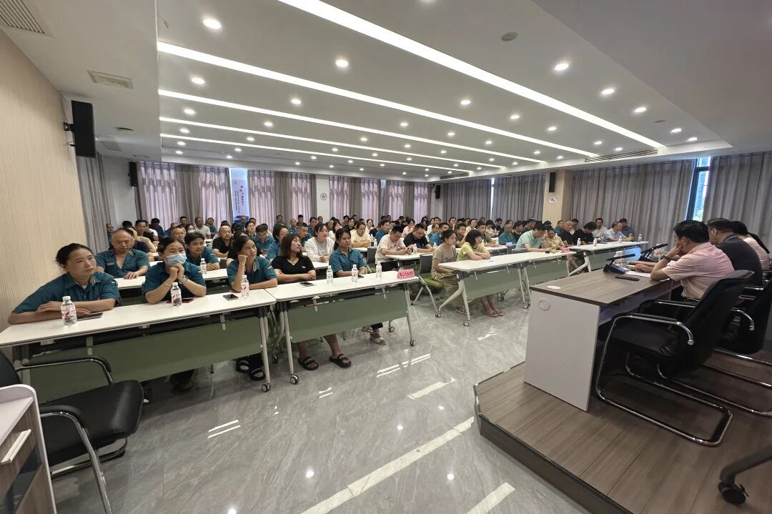 Changshu Polyester holdt den tredje og fjerde medlemsrepresentanten og de ansattes representantkonferanser fra fagforeningen